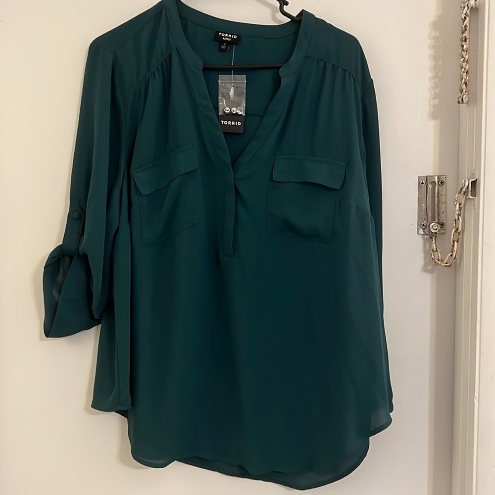 Torrid Harper Teal LS 13907261 Womens Size 0 L  12 Never Worn 3/4 Sleeve Blouse